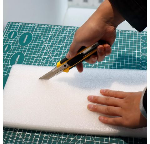 CCLIFE 8 Stück Cuttermesser 18mm Abbrechklinge Kartonmesser Mehrzweck Messer Allzweckmesser Teppichmesser mit Sicherheitslock inkl. 40 Ersatzklingen